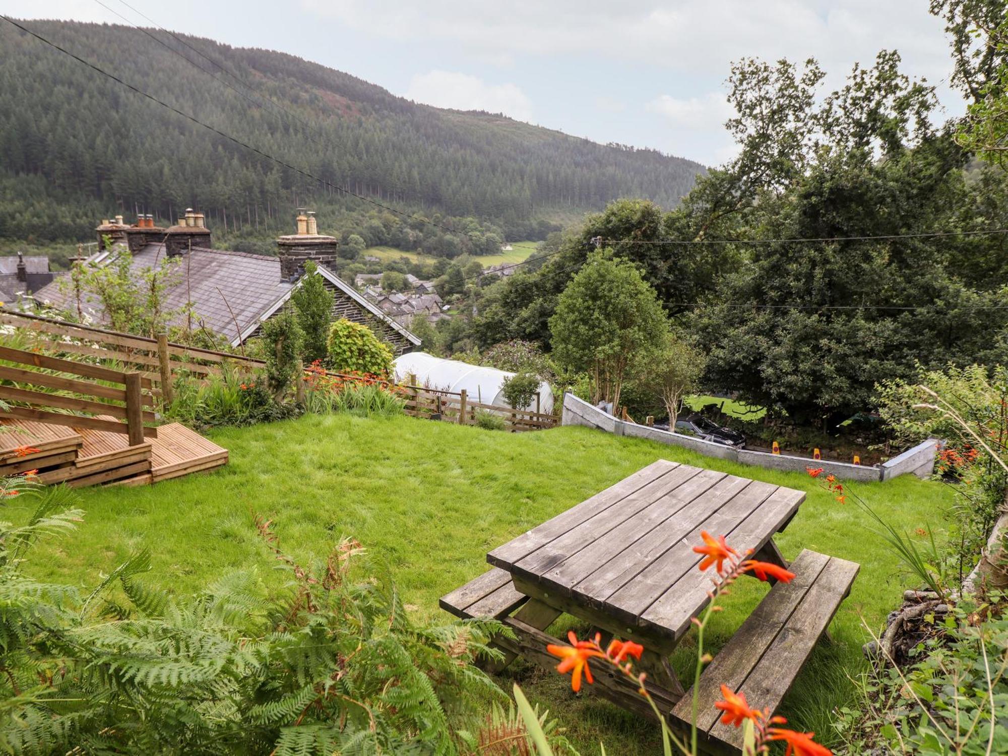 2 Isygraig Lägenhet Corris Exteriör bild
